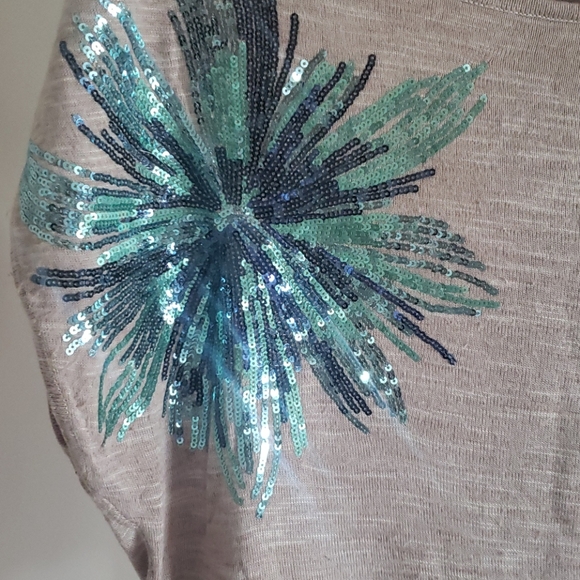 INC top - Picture 2 of 4